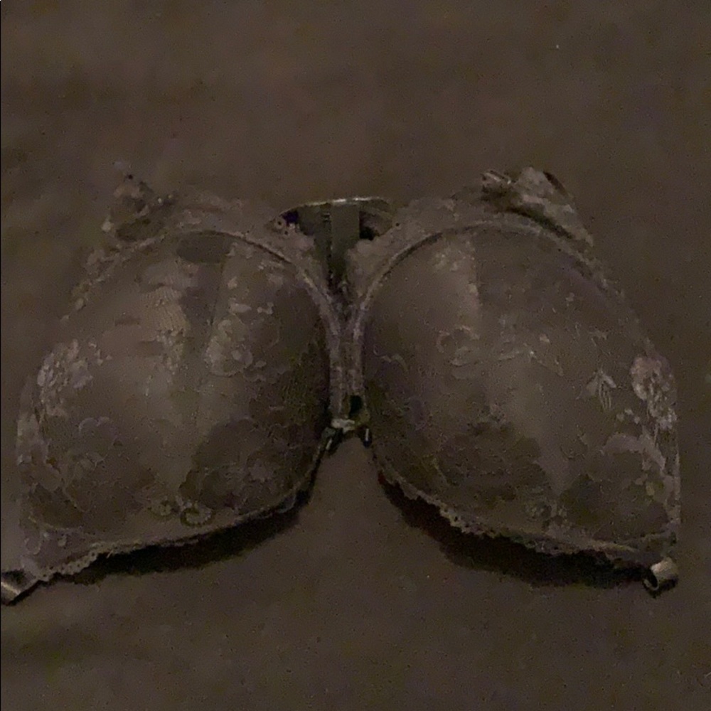 B. Luxe 36D bra